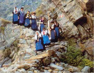 L'antica processione walser...